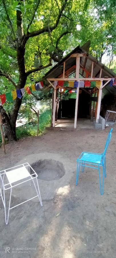 Rudrani Stays Jibhi Luaran gambar